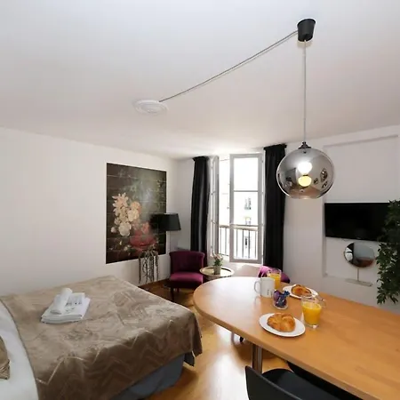 Studio De Charme Dans Quartier Anime 5 Parigi