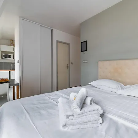 Studio De Charme Dans Quartier Anime 5 Parigi