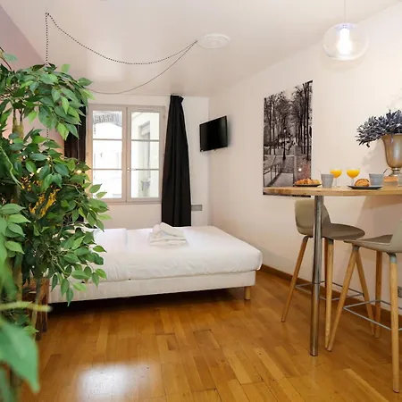 Studio De Charme Dans Quartier Anime 5 Paris